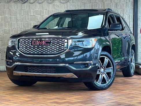 Used 2017 GMC Acadia Denali w/ Technology Package AWD/4WD image 2