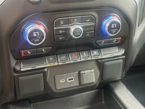 Used 2021 GMC Sierra 1500 Elevation image 29