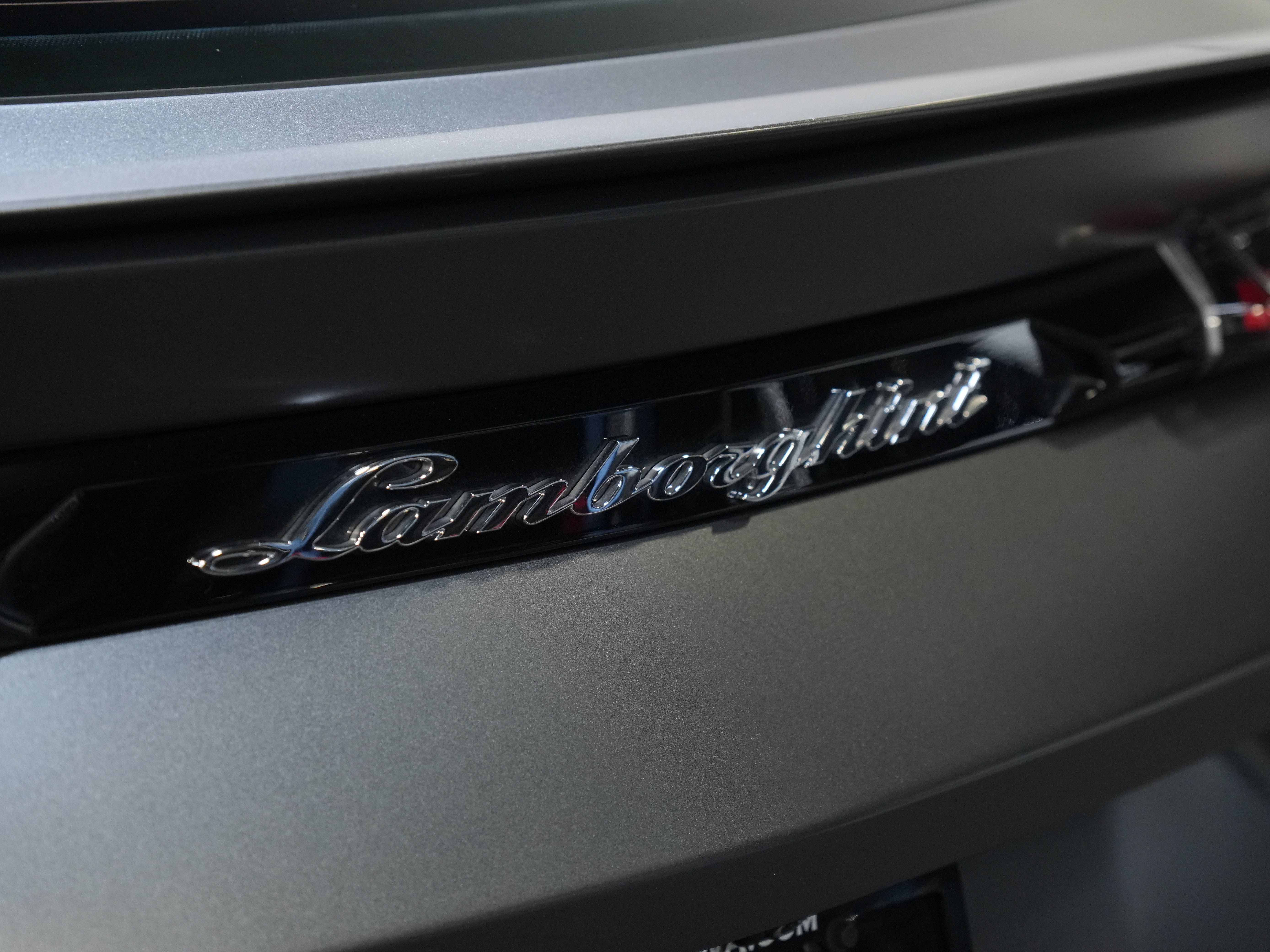 Used 2019 Lamborghini Urus AWD/4WD image 19