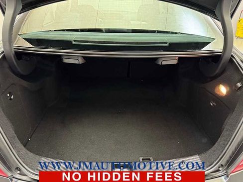 Used 2014 Mercedes-Benz C 300 Sport image 17