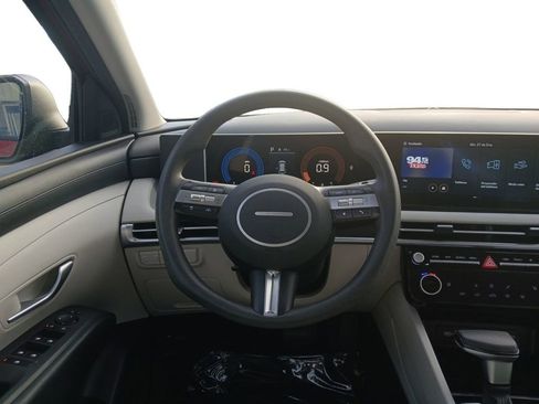 Used 2025 Hyundai Tucson SEL image 12