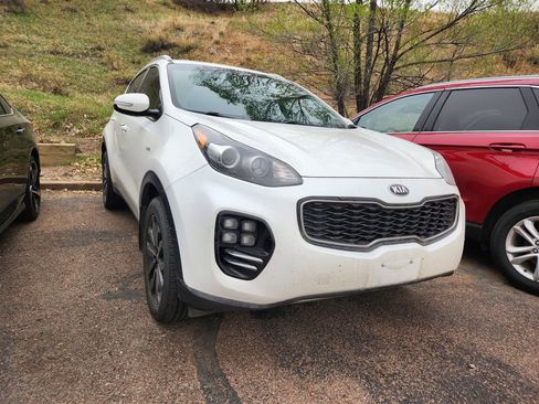 Used 2019 Kia Sportage EX w/ EX Sport Appearance Package AWD/4WD image 3