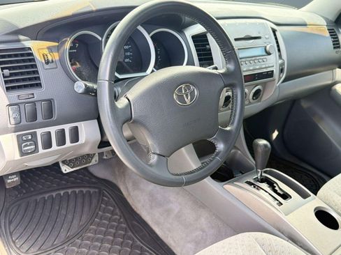 Used 2007 Toyota Tacoma 4x4 Access Cab V6 image 3