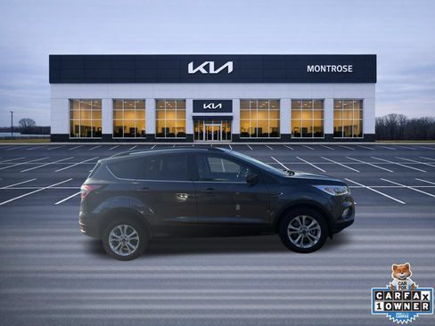 Used 2018 Ford Escape SEL AWD/4WD image 4