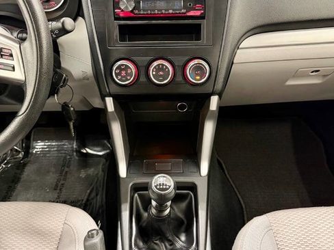Used 2014 Subaru Forester 2.5i image 19