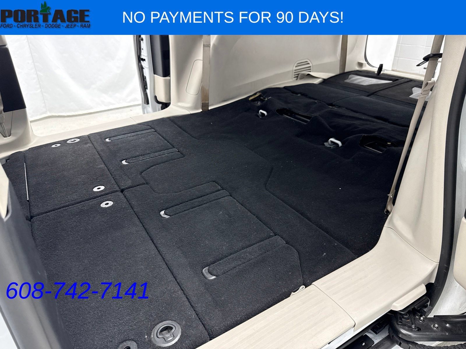 Used 2024 Chrysler Pacifica Touring-L FWD image 35