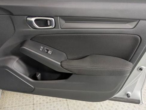 Used 2025 Honda Civic Sport image 22