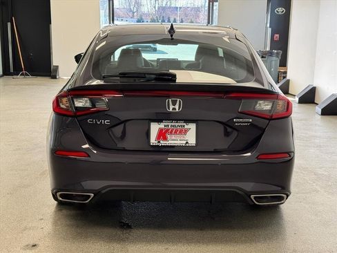 Used 2023 Honda Civic Sport Touring image 9