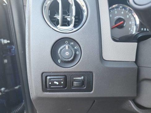 Used 2010 Ford F150 XLT image 19