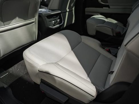 New 2026 Ford Expedition Platinum w/ Platinum Ultimate Package AWD/4WD image 45
