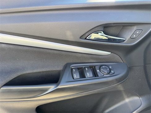 Certified 2023 Chevrolet Bolt EUV LT image 11