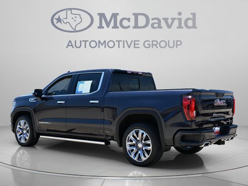 Used 2023 GMC Sierra 1500 Denali w/ Denali Reserve Package AWD/4WD image 4