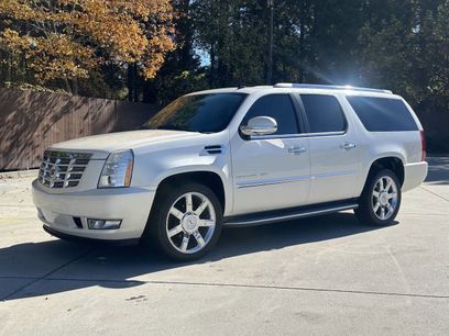 Used 2010 Cadillac Escalade ESV Luxury