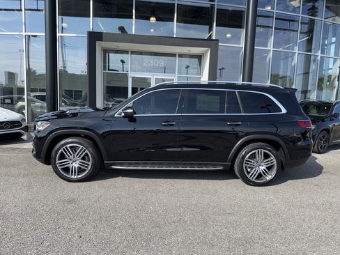 Certified 2022 Mercedes-Benz GLS 450 4MATIC image 2
