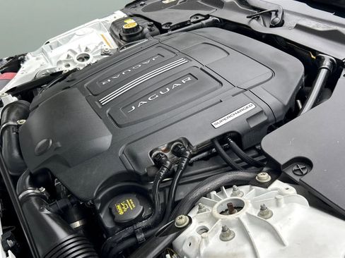 Used 2016 Jaguar F-TYPE Convertible image 42