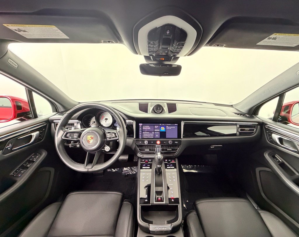 Certified 2024 Porsche Macan S AWD/4WD image 6
