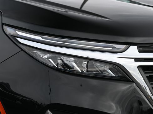 Used 2024 Chevrolet Equinox LT image 12