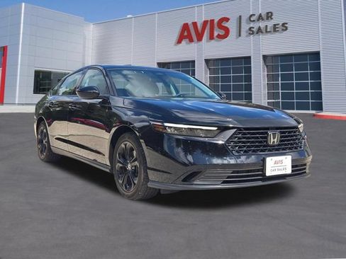 Used 2025 Honda Accord SE image 3