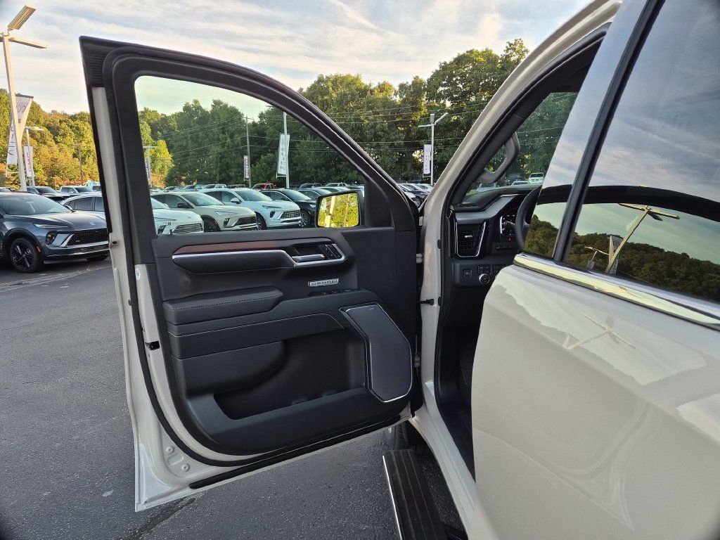 New 2026 GMC Sierra 1500 Denali AWD/4WD image 15