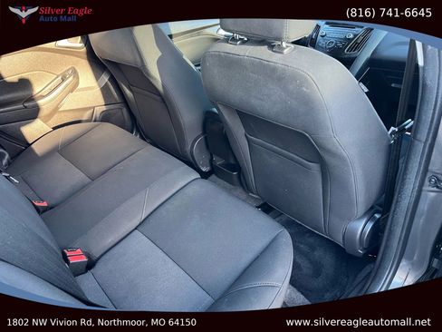 Used 2016 Ford Focus SE image 6