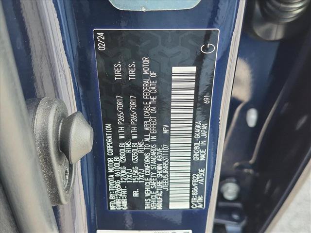 Used 2024 Toyota 4Runner SR5 RWD image 23