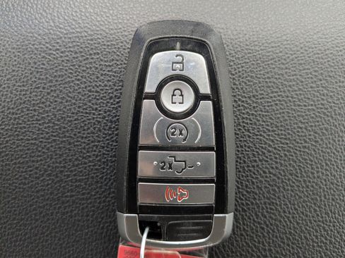 Used 2023 Ford F150 Lariat w/ Equipment Group 502A High image 32