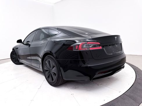 Used 2022 Tesla Model S image 2