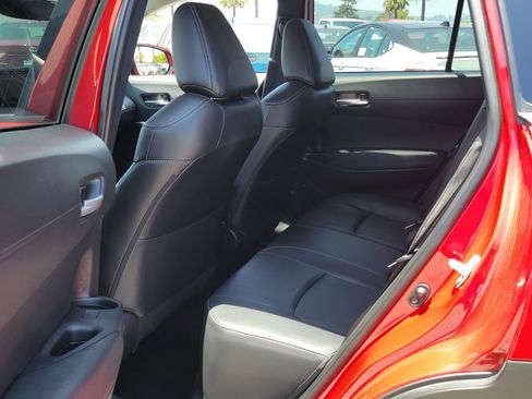 Certified 2024 Toyota Corolla Cross XLE image 8