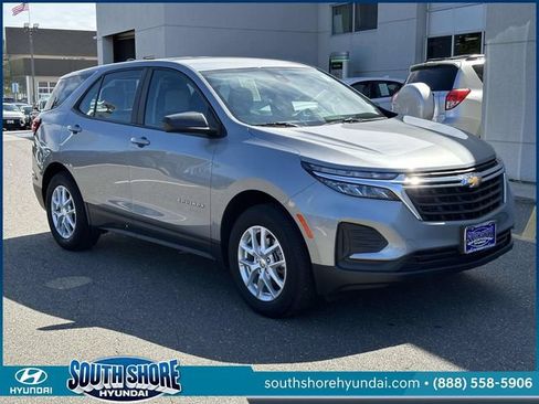 Used 2023 Chevrolet Equinox LS AWD/4WD image 1
