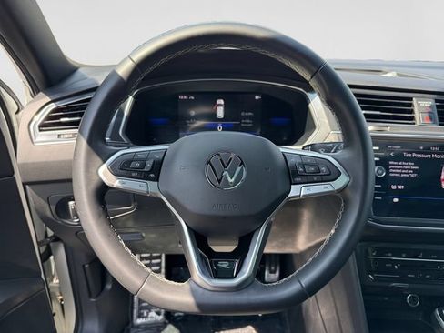 Used 2023 Volkswagen Tiguan SE R-Line AWD/4WD image 13