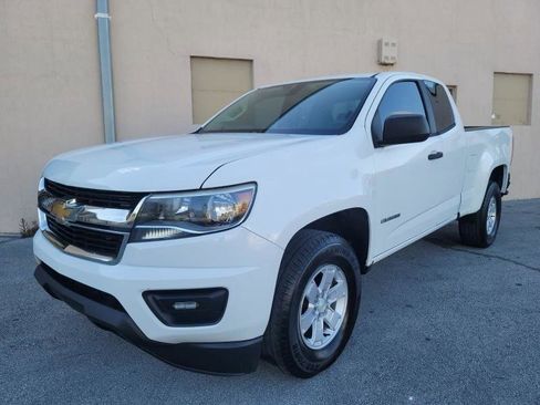 Used 2016 Chevrolet Colorado W/T image 2