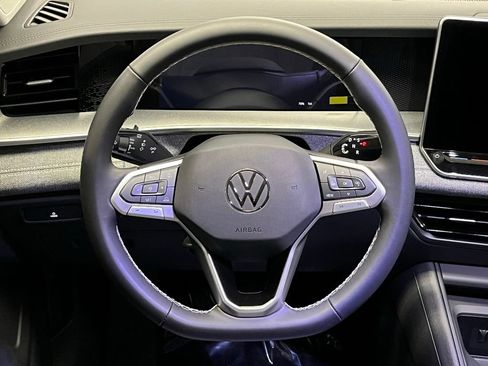 New 2026 Volkswagen Tiguan S AWD/4WD image 9