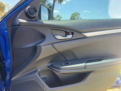Used 2020 Honda Civic Sport image 19