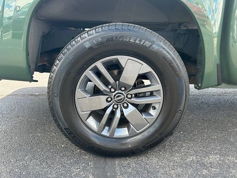 Used 2025 Nissan Frontier SV w/ SV Convenience Package AWD/4WD image 10
