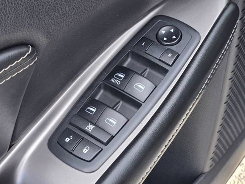 Used 2018 Dodge Journey Crossroad FWD image 30