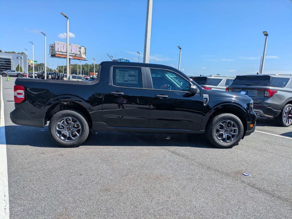New 2026 Ford Maverick XLT FWD image 4