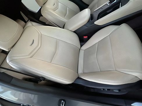 Used 2018 Cadillac XT5 Luxury w/ Driver Awareness Package AWD/4WD image 20