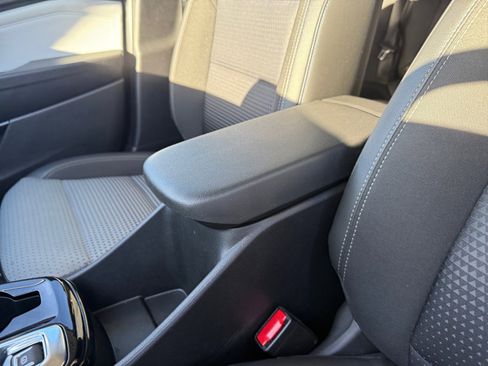 Used 2025 Chevrolet Trax LT w/ Driver Confidence Package image 14