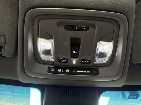 Used 2023 GMC Sierra 1500 Elevation w/ Preferred Package AWD/4WD image 22