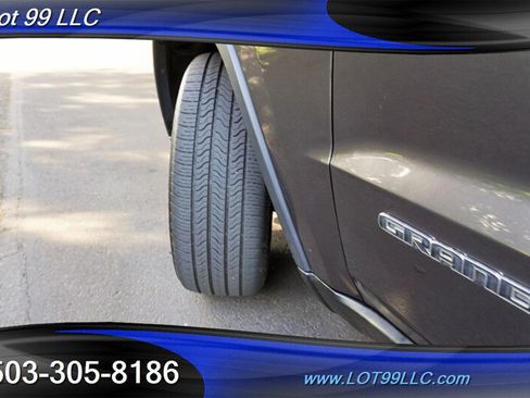 Used 2018 Jeep Grand Cherokee Limited AWD/4WD image 4