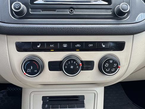 Used 2016 Volkswagen Tiguan S FWD image 49