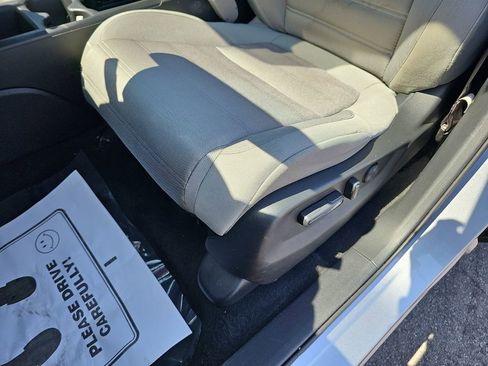 Used 2019 Honda CR-V EX image 31