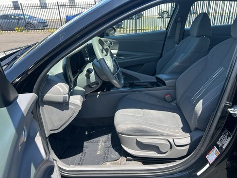 Used 2021 Hyundai Elantra SEL FWD image 13