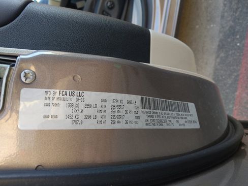 Used 2017 Chrysler Pacifica Touring image 33