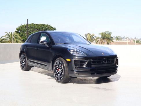 New 2026 Porsche Macan S image 7