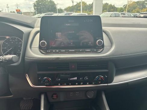 Used 2026 Nissan Rogue Dark Armor FWD image 24