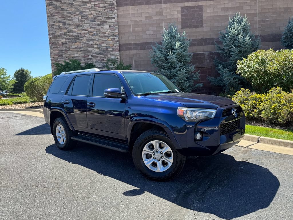 Used 2017 Toyota 4Runner SR5 Premium AWD/4WD image 2
