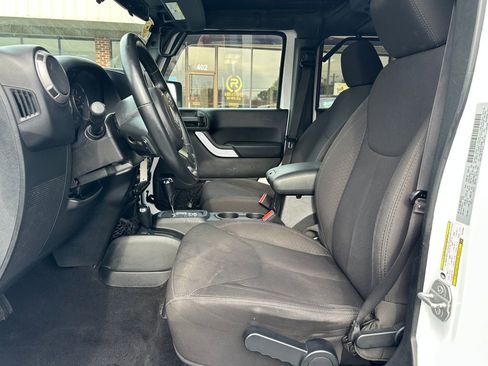 Used 2015 Jeep Wrangler Unlimited Sport image 16