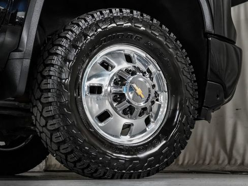 Used 2025 Chevrolet Silverado 3500 High Country w/ Technology Package AWD/4WD image 56