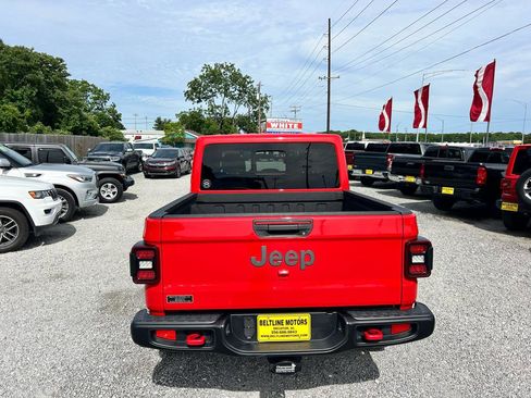 Used 2021 Jeep Gladiator Rubicon AWD/4WD image 17